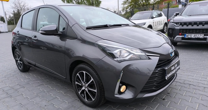 Toyota Yaris cena 61900 przebieg: 68000, rok produkcji 2018 z Gołańcz małe 277